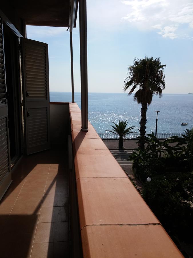 Akron B&B SantʼAlessio Siculo Exterior foto