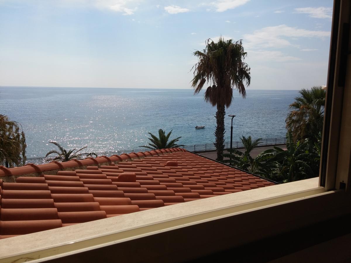 Akron B&B SantʼAlessio Siculo Exterior foto
